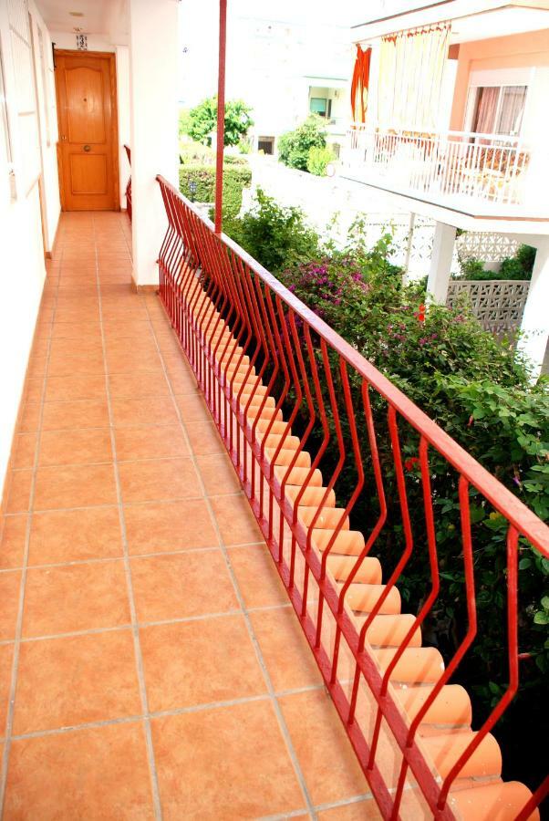 Apartamentos Inter Gandia Playa エクステリア 写真
